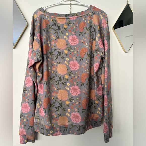 XL crewneck sweat shirt - Picture 2 of 3